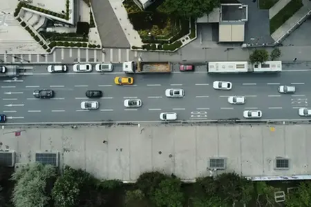 Începând de luni, așteptați-vă la o deteriorare și mai mare a situației deja precare a traficului pe drumul D2 care pornește de la Záhoriá.