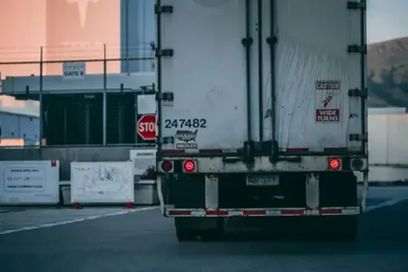 Bonne nouvelle pour les conducteurs : un nouveau tronçon d'autoroute est ouvert sur le tronçon nord 2 de l'A0 et sur la DN2.