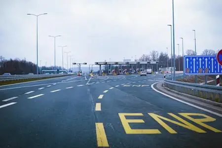 Romunija je danes naredila korak v smeri prvega avtocestnega prečkanja Karpatov.
